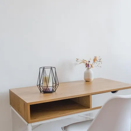 Bright House Apartment