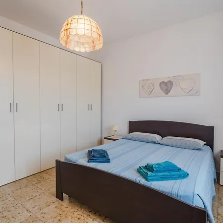 Apartament Bright House